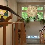 Hostel U *